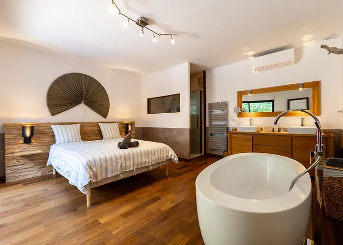 L'eden - Maison D'architecte Dans Les Arbres & Piscine *